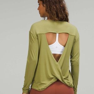Lululemon Modal-Blend Open-Back Long Sleeve Shirt
Bronze Green SIZE SMALL